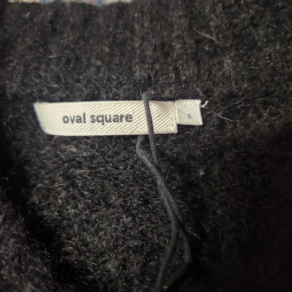 Cozy  V-Neck Sweater for Women. OVERSIZED - Picture 2 of 8